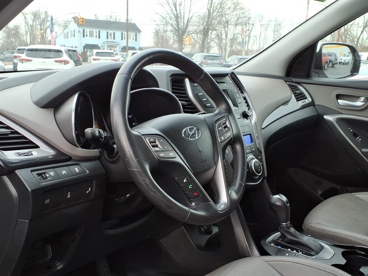 Hyundai Santa Fe  2015