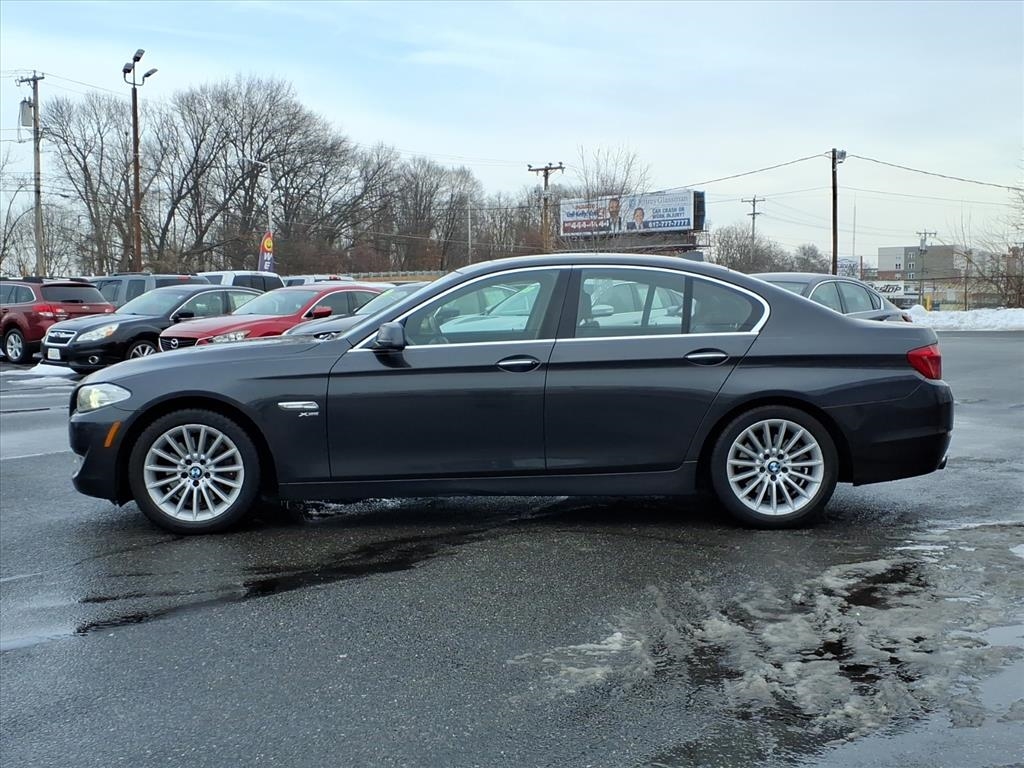 BMW 5-Series  2012