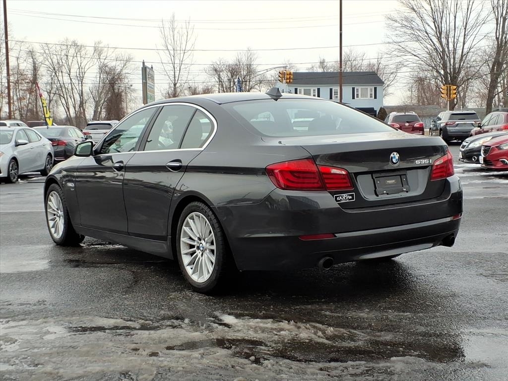 BMW 5-Series  2012