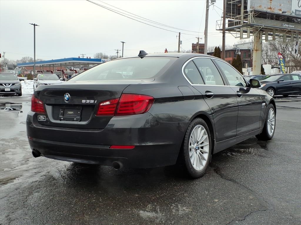 BMW 5-Series  2012