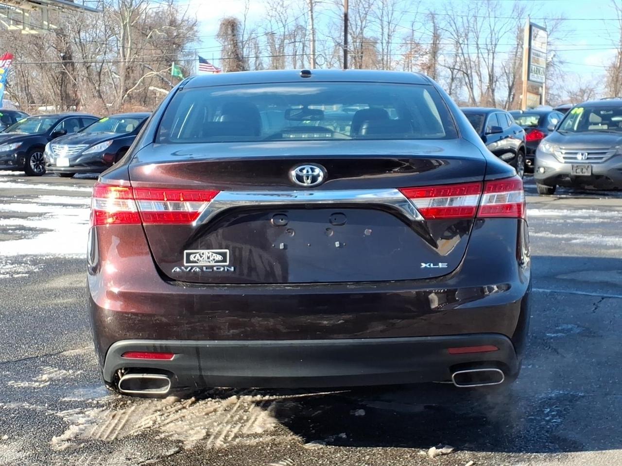 Toyota Avalon  2015
