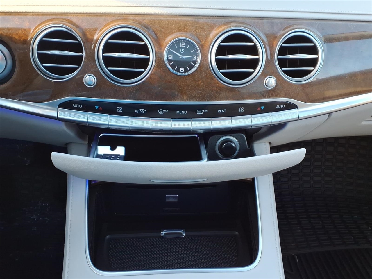 Mercedes-Benz S-Class  2014