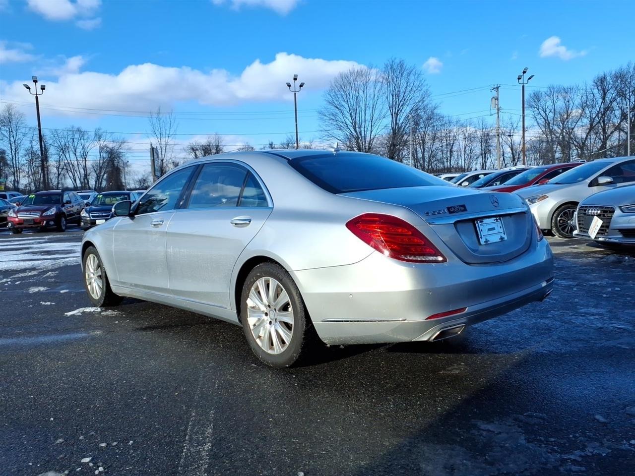 Mercedes-Benz S-Class 4dr Sdn S 550 4MATIC 2014