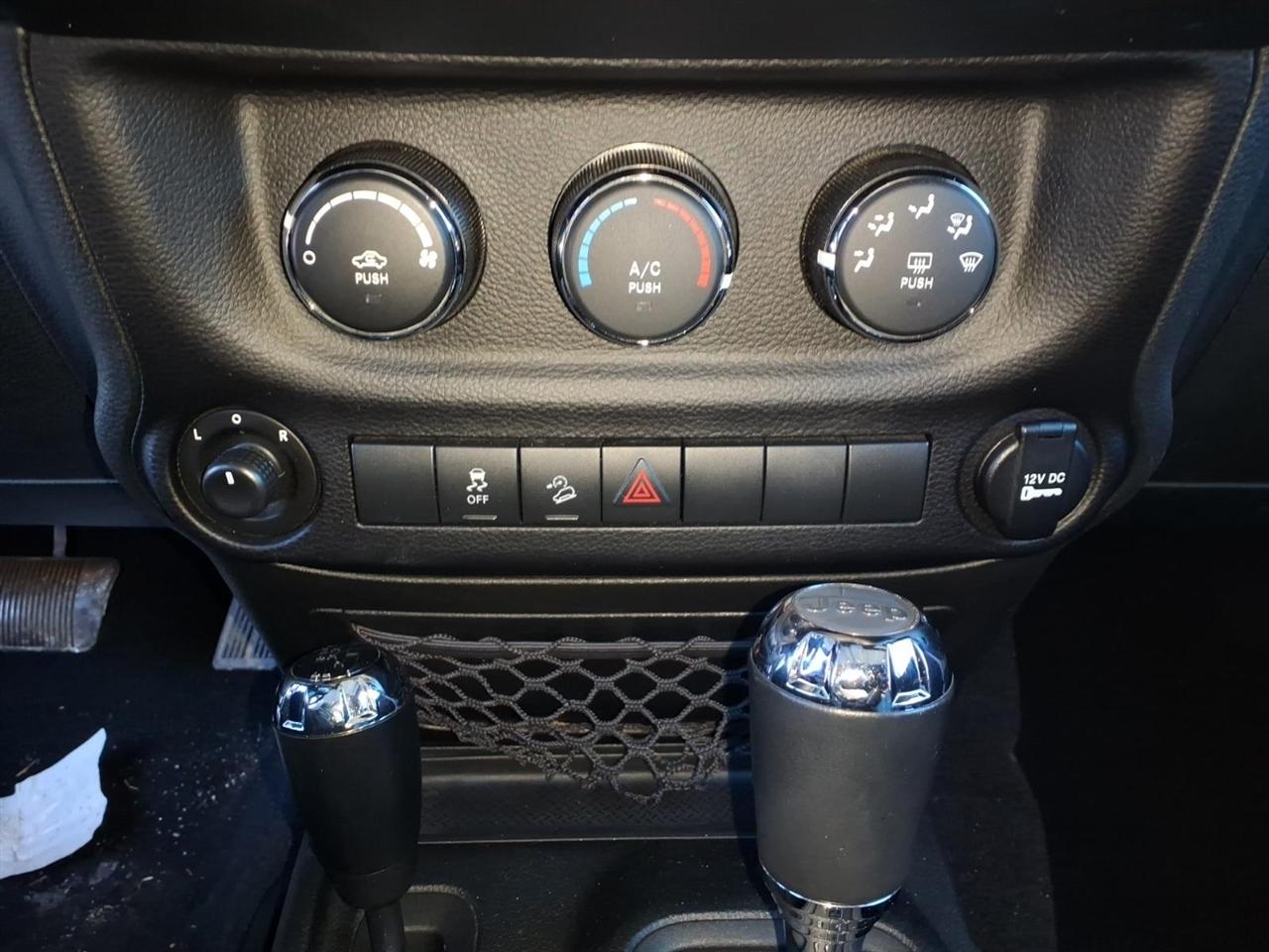 Jeep Wrangler  2017