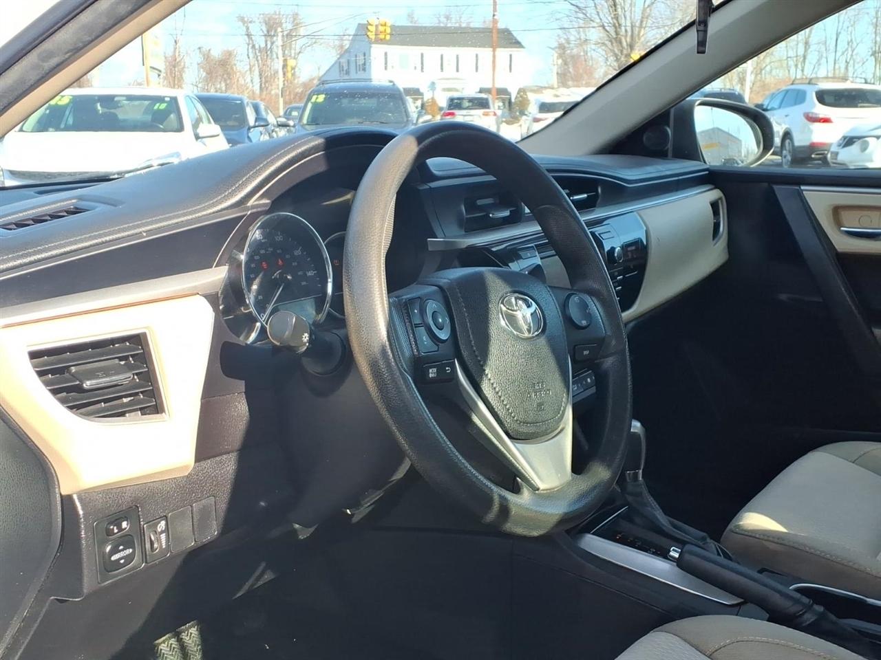 Toyota Corolla  2015