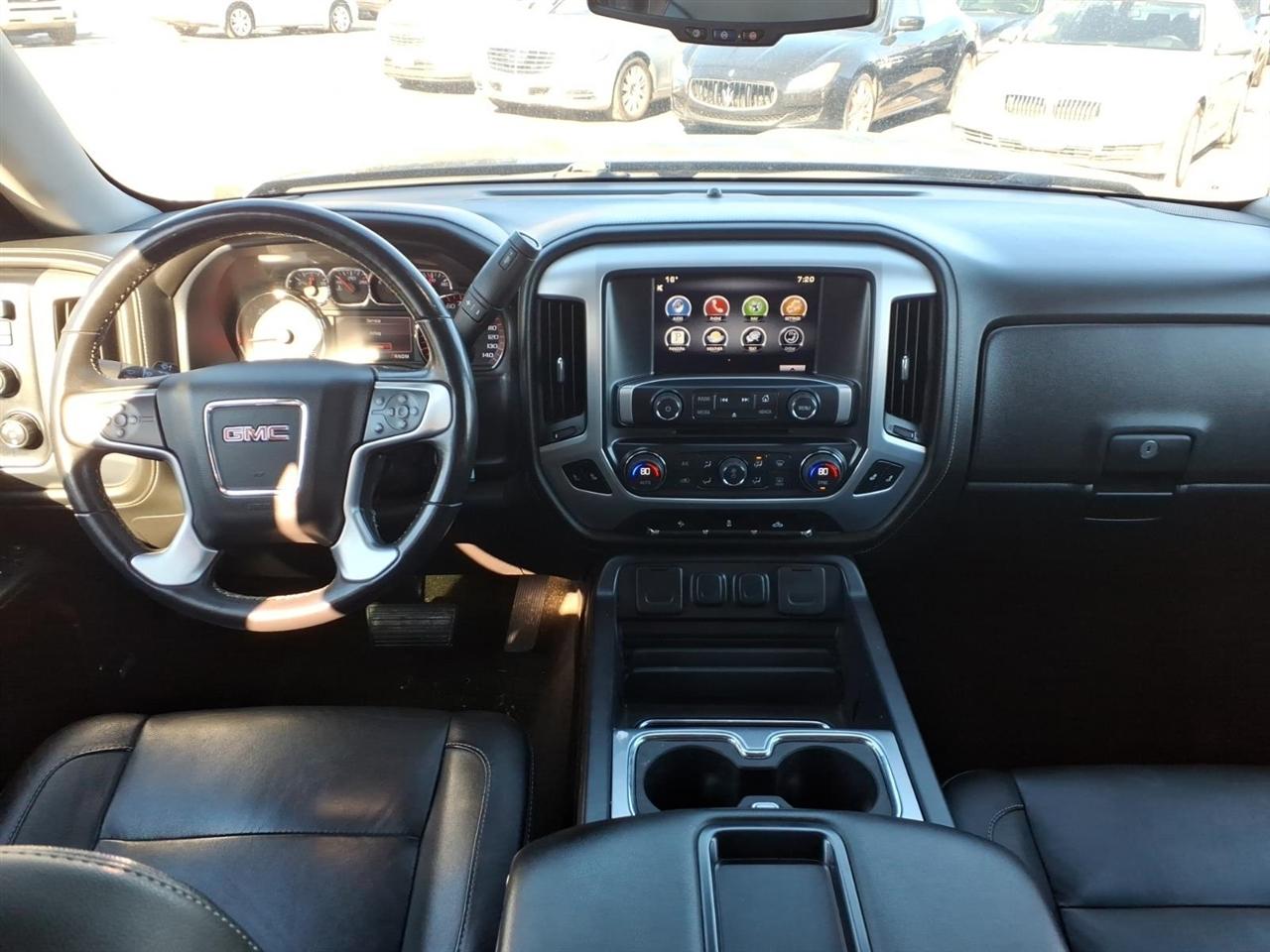 GMC Sierra 1500 4WD Crew Cab 143.5" SLT 2015