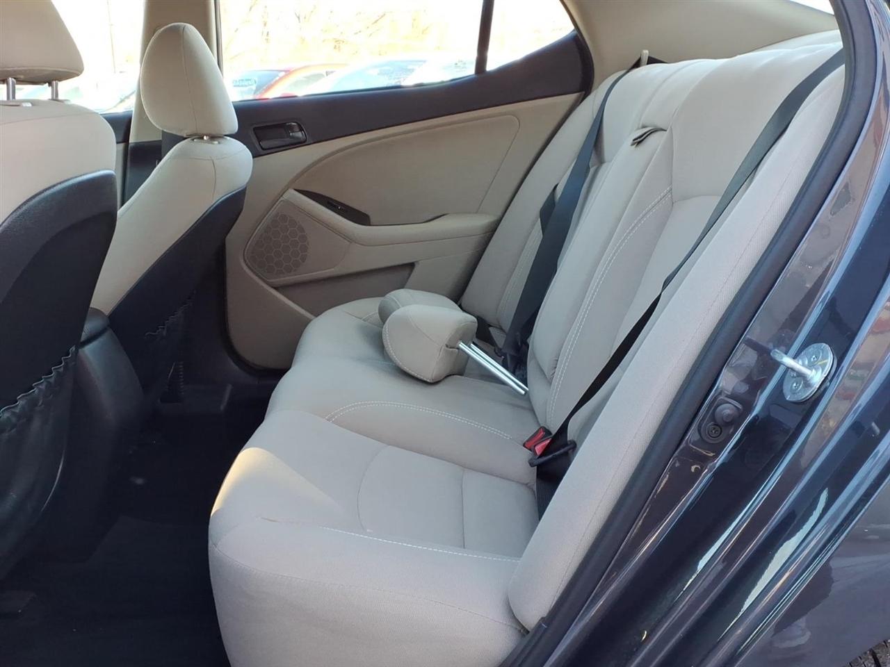 Kia Optima 4dr Sdn LX 2015