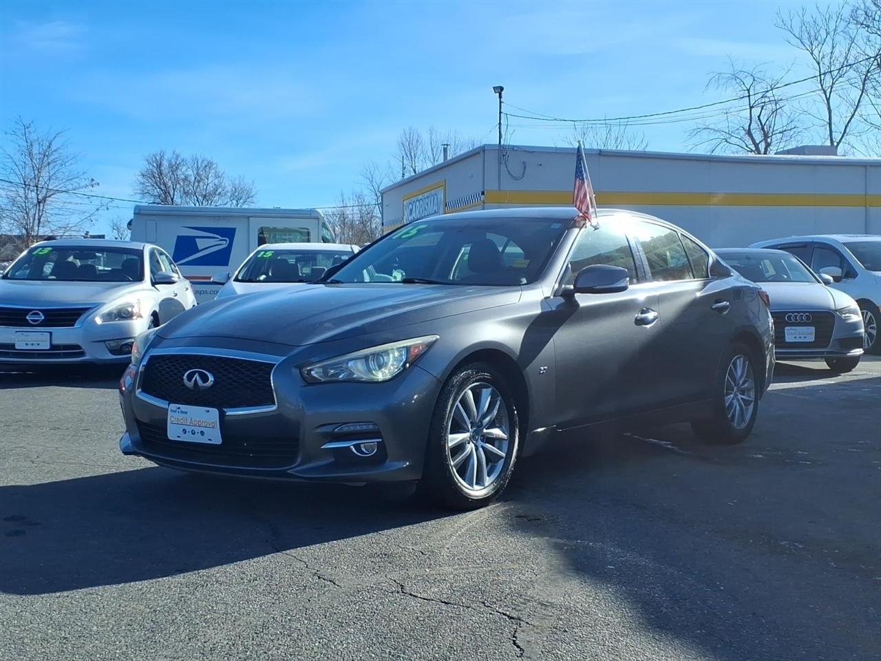 Infiniti Q50  2015