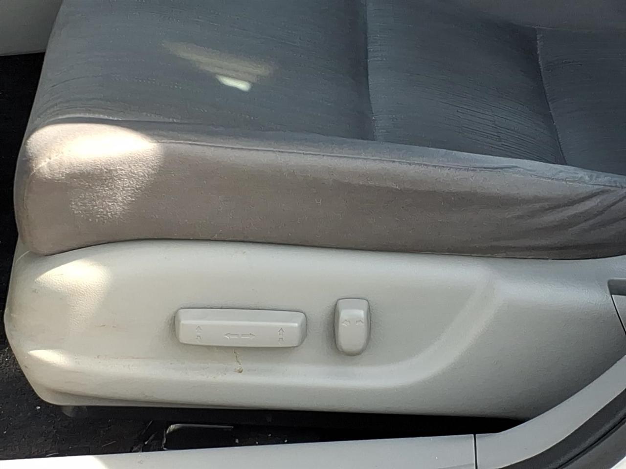 Honda Accord 4dr I4 Auto LX-P 2011