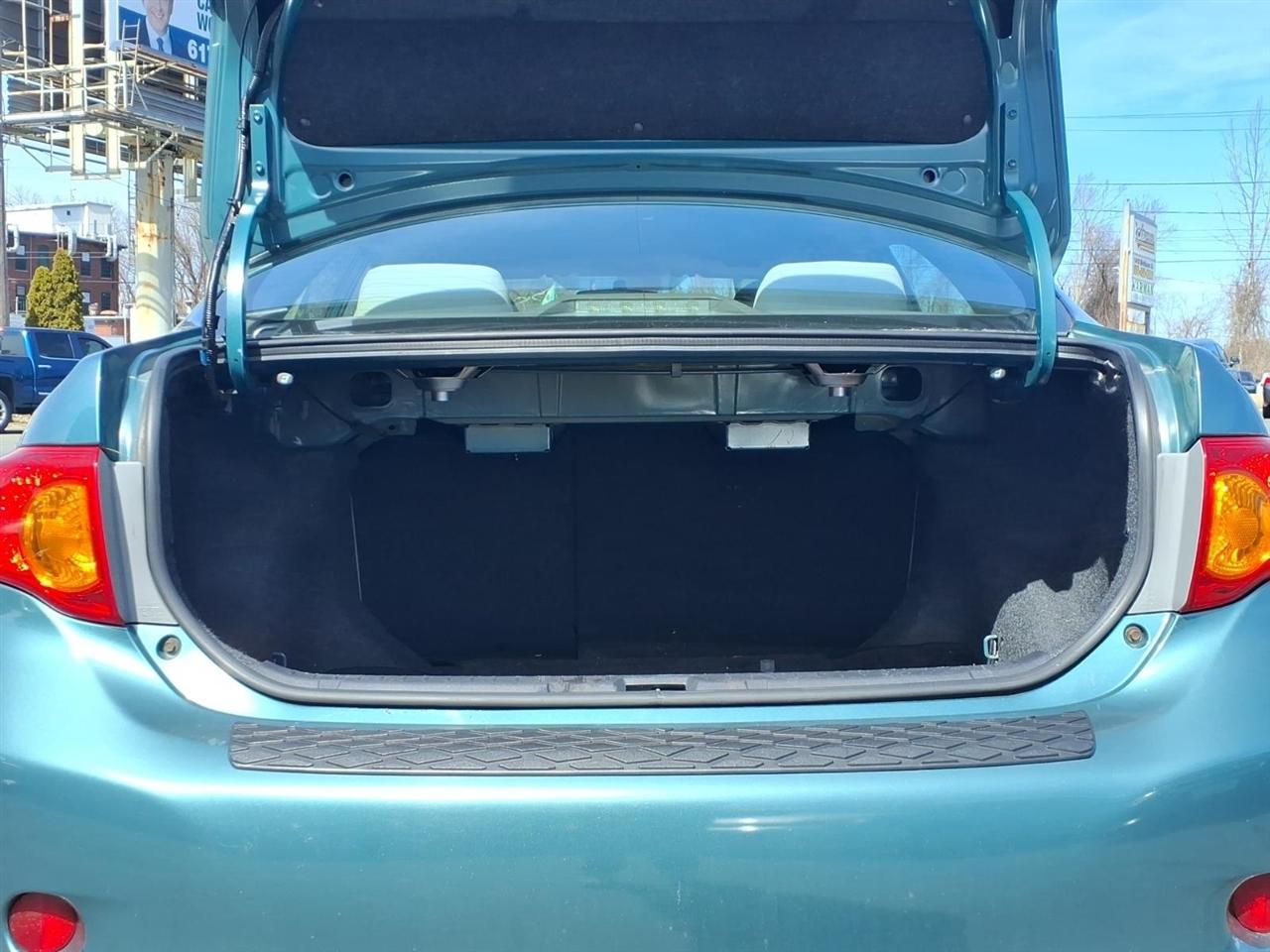 Toyota Corolla  2010