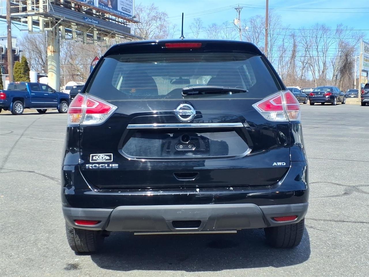 Nissan Rogue  2015