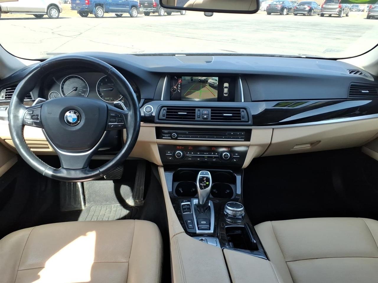 BMW 5-Series  2016