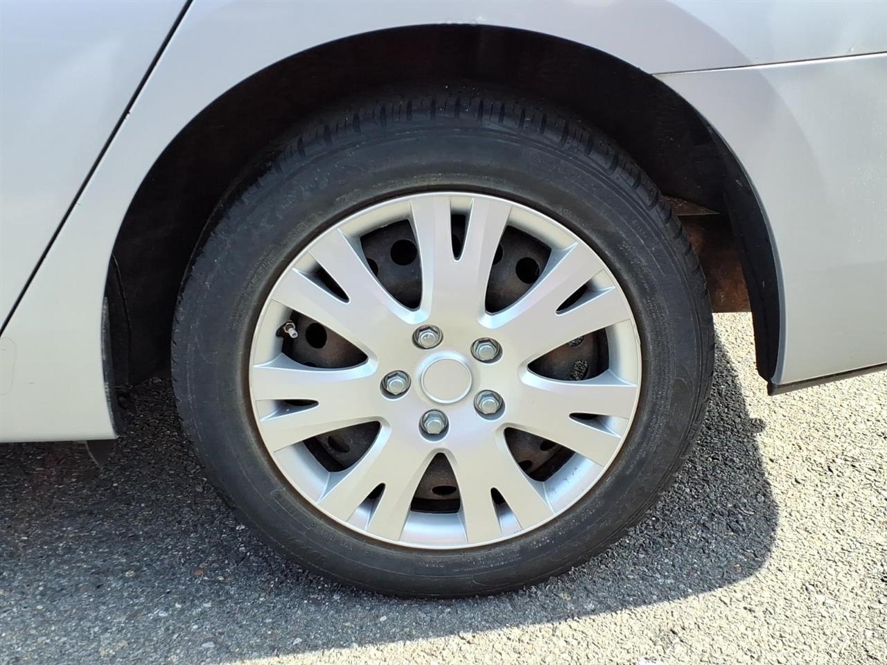 Nissan Sentra 4dr Sdn I4 CVT SV 2014