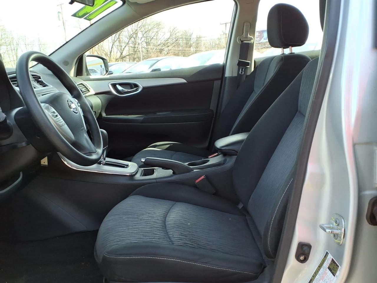 Nissan Sentra 4dr Sdn I4 CVT SV 2014