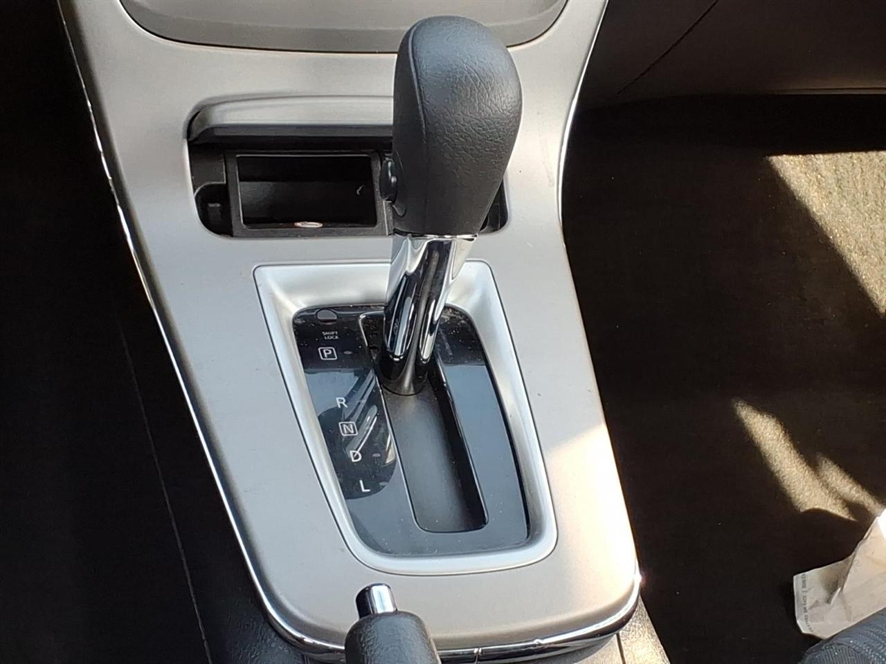 Nissan Sentra 4dr Sdn I4 CVT SV 2014