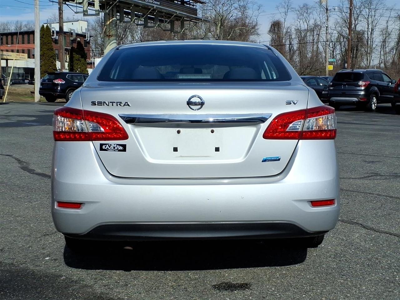 Nissan Sentra 4dr Sdn I4 CVT SV 2014
