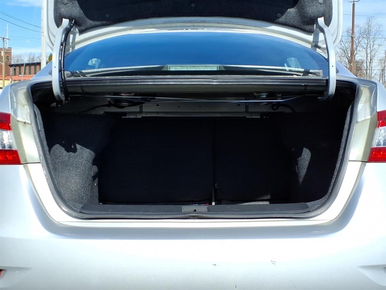 Nissan Sentra 4dr Sdn I4 CVT SV 2014