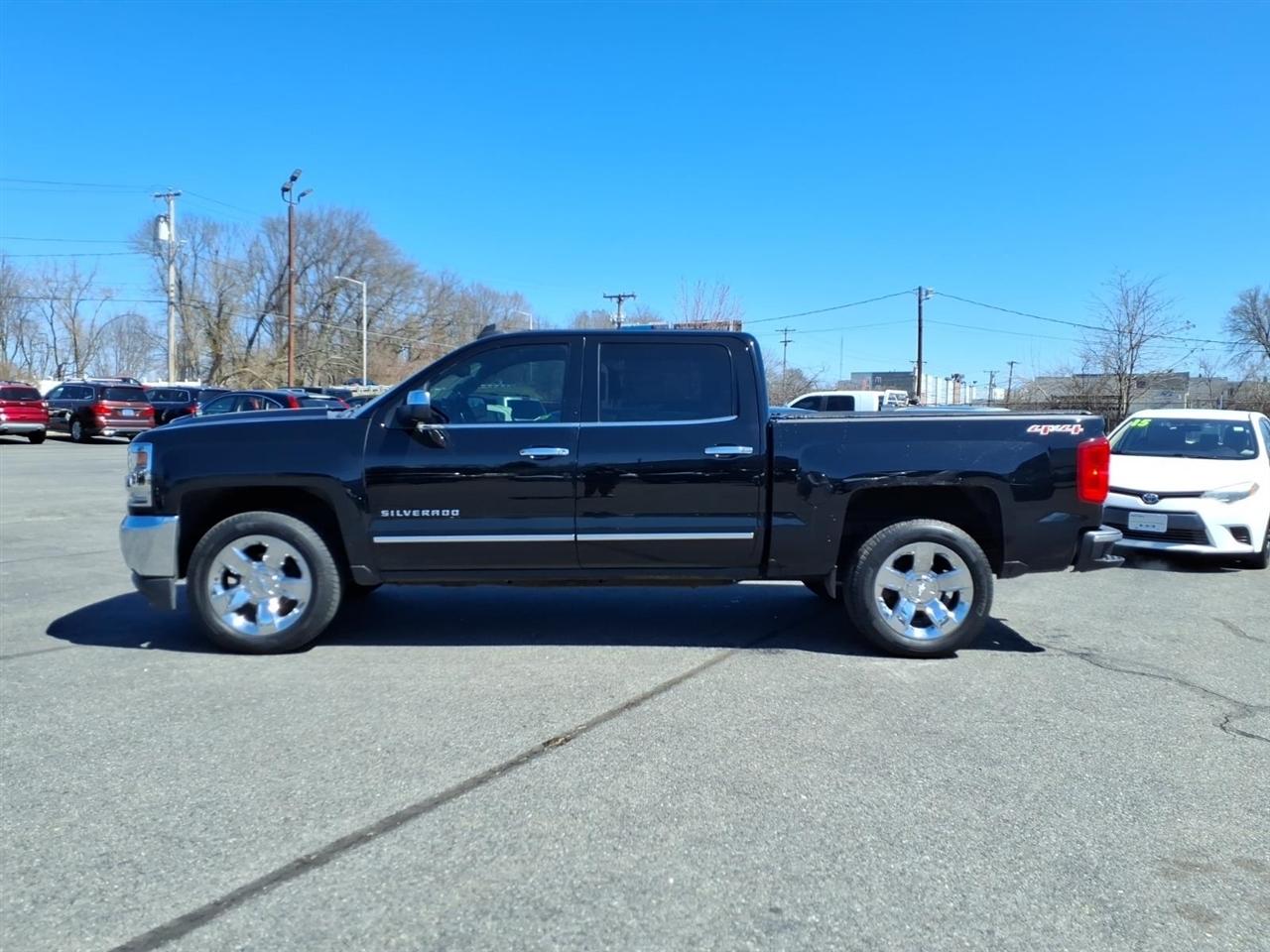 Chevrolet Silverado 1500 4WD Crew Cab 143.5" LTZ w/1LZ 2016