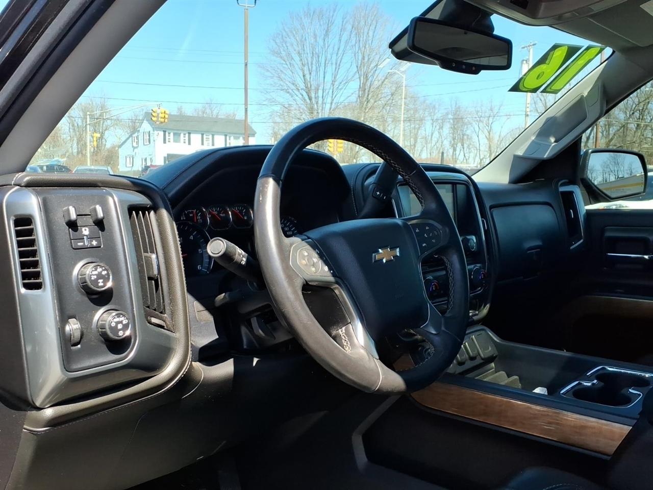 Chevrolet Silverado 1500 4WD Crew Cab 143.5" LTZ w/1LZ 2016