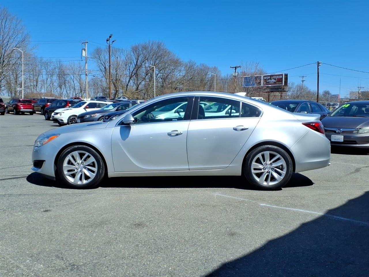 Buick Regal 4dr Sdn Premium I FWD 2015
