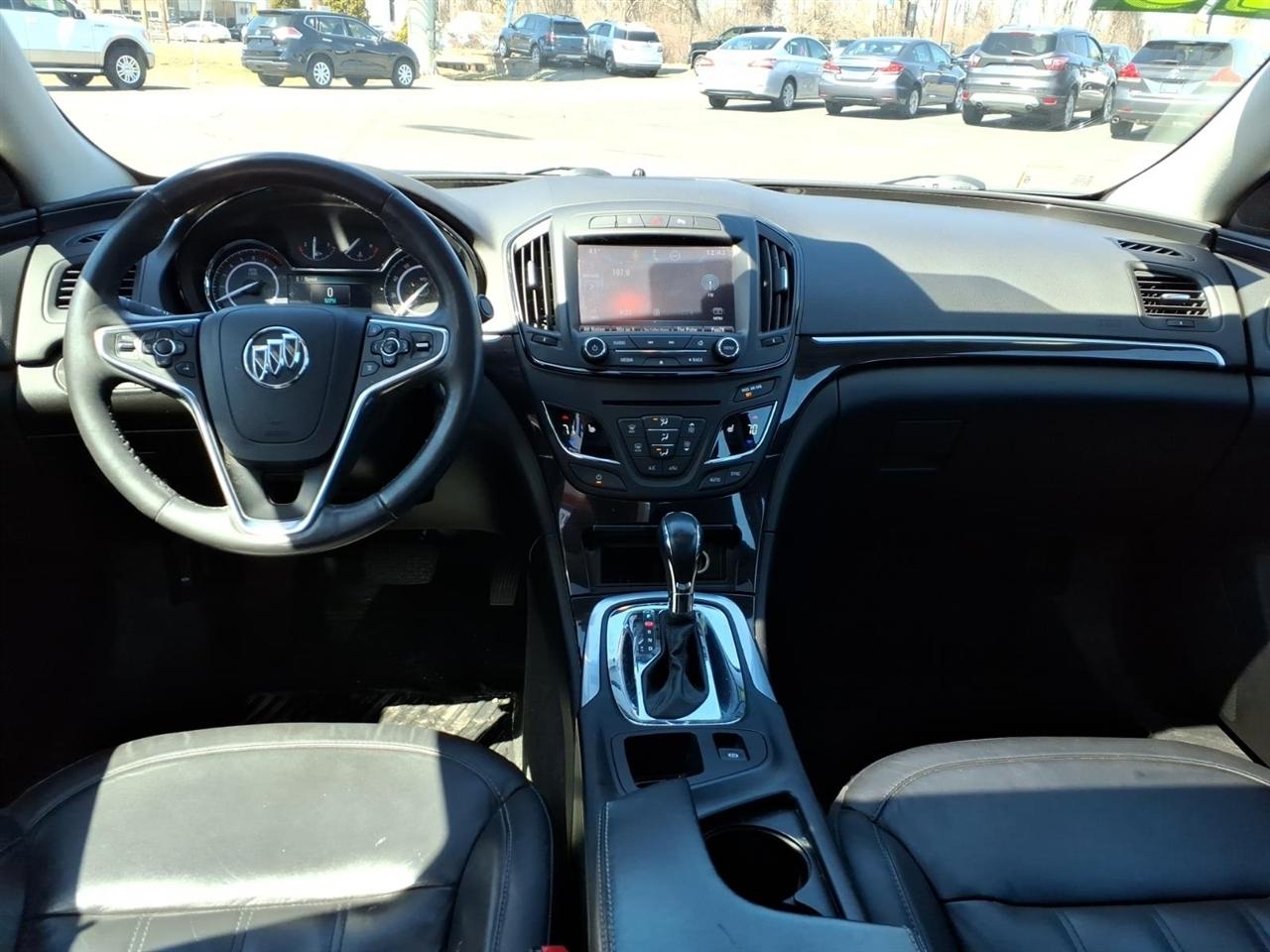 Buick Regal 4dr Sdn Premium I FWD 2015
