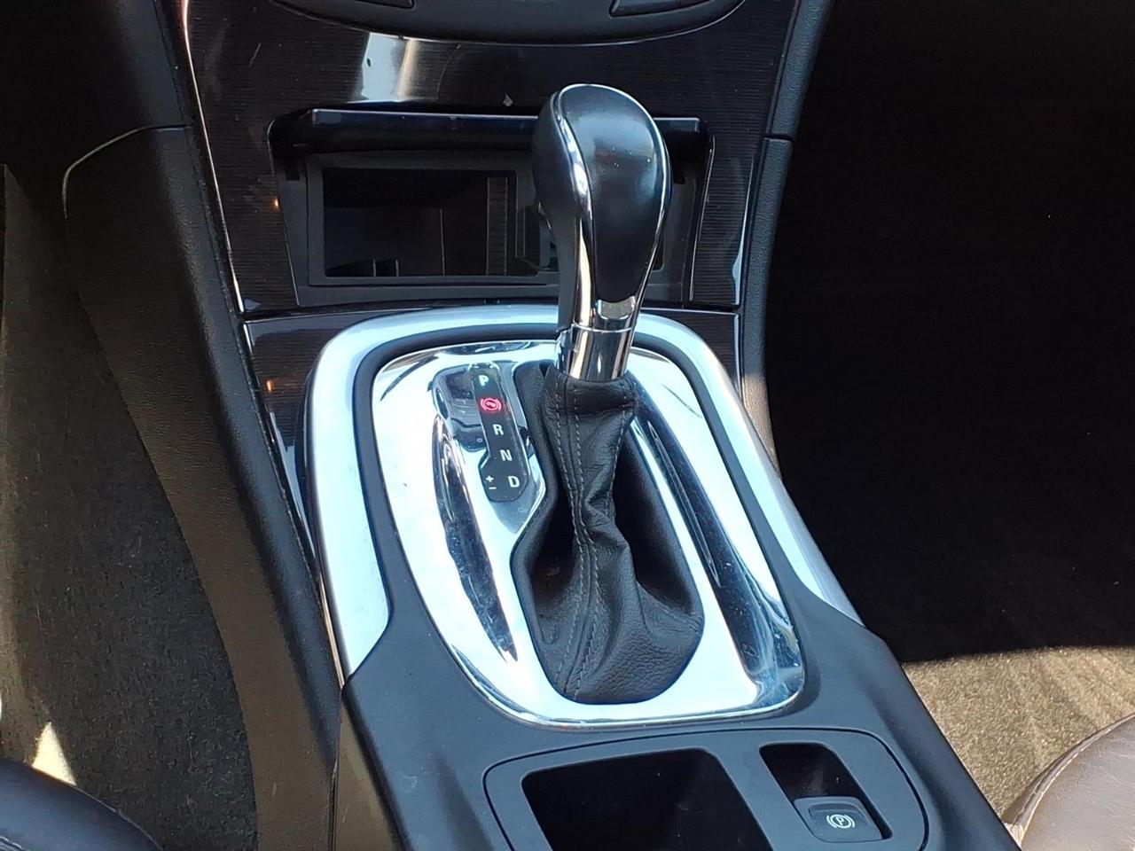 Buick Regal 4dr Sdn Premium I FWD 2015