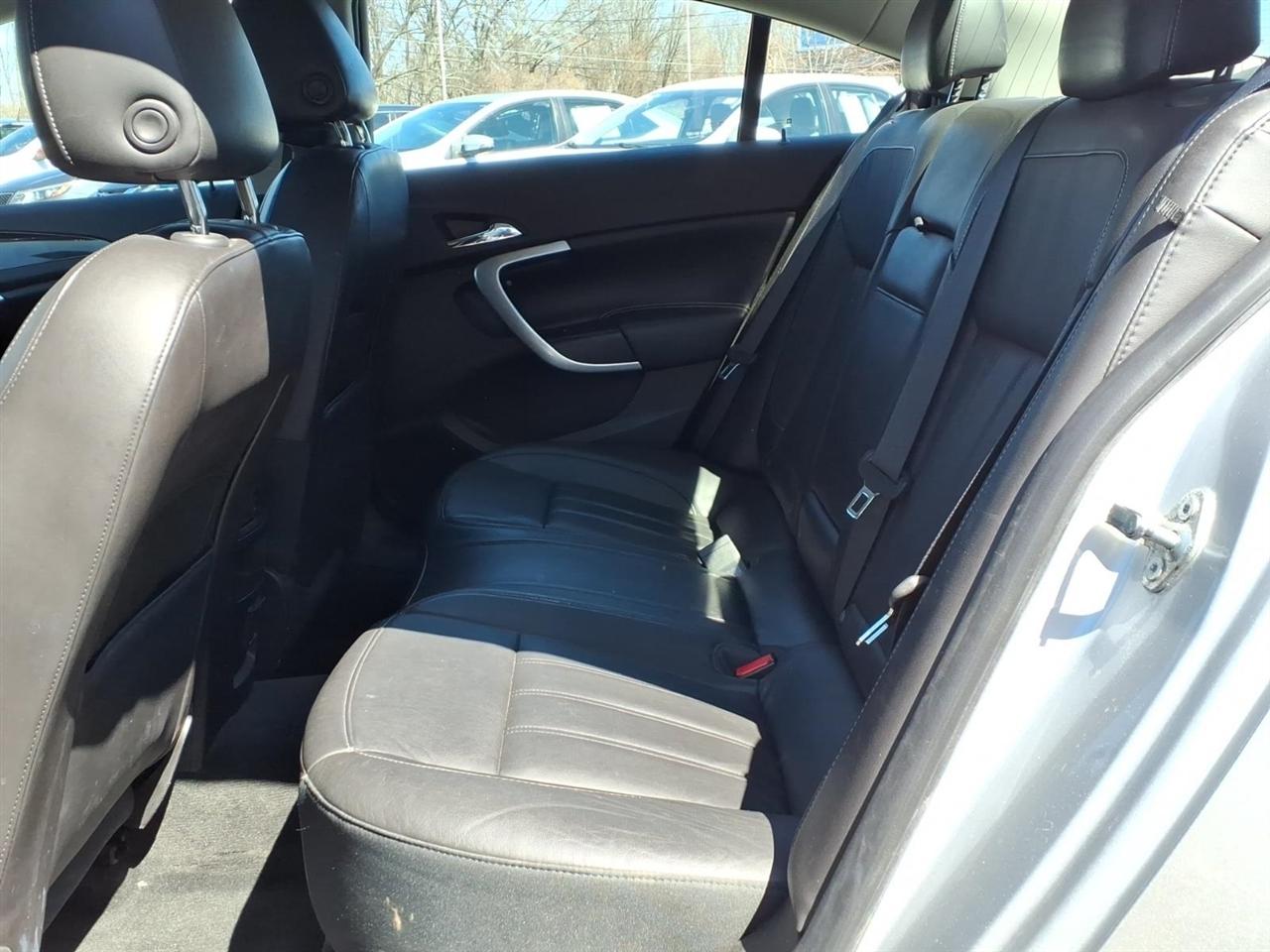 Buick Regal 4dr Sdn Premium I FWD 2015