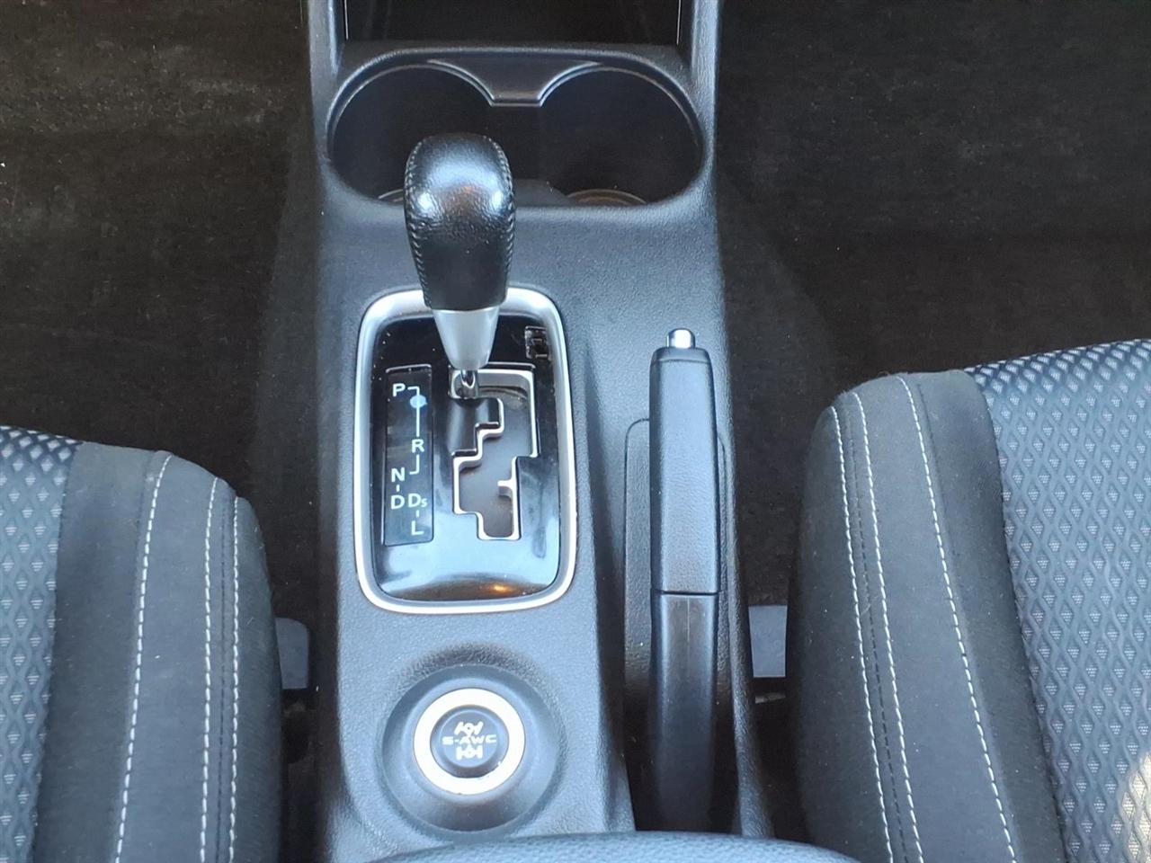 Mitsubishi Outlander  2016