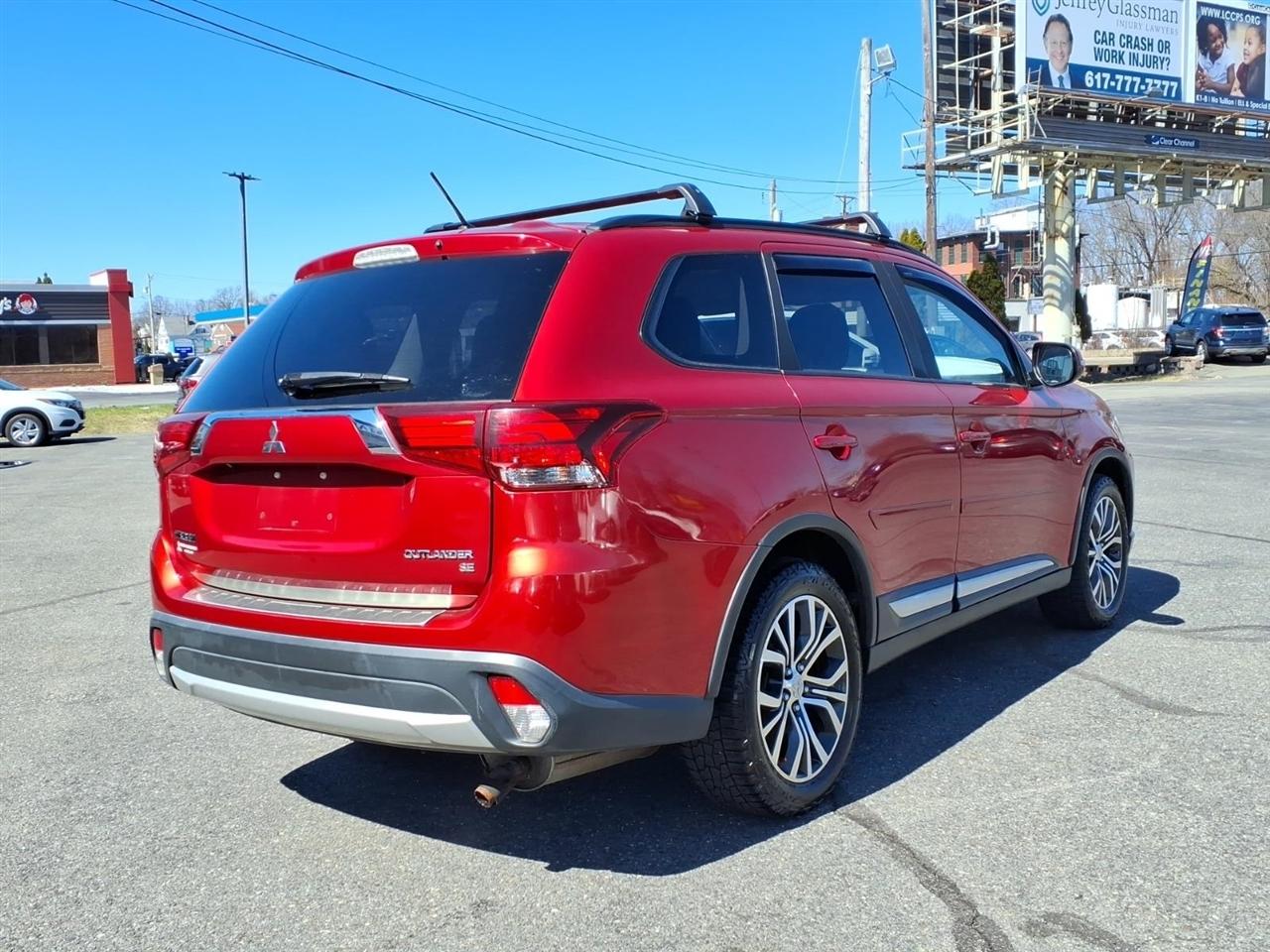 Mitsubishi Outlander  2016