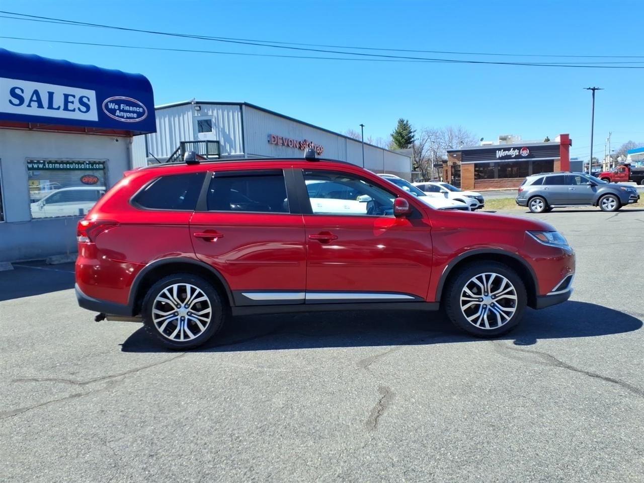 Mitsubishi Outlander  2016