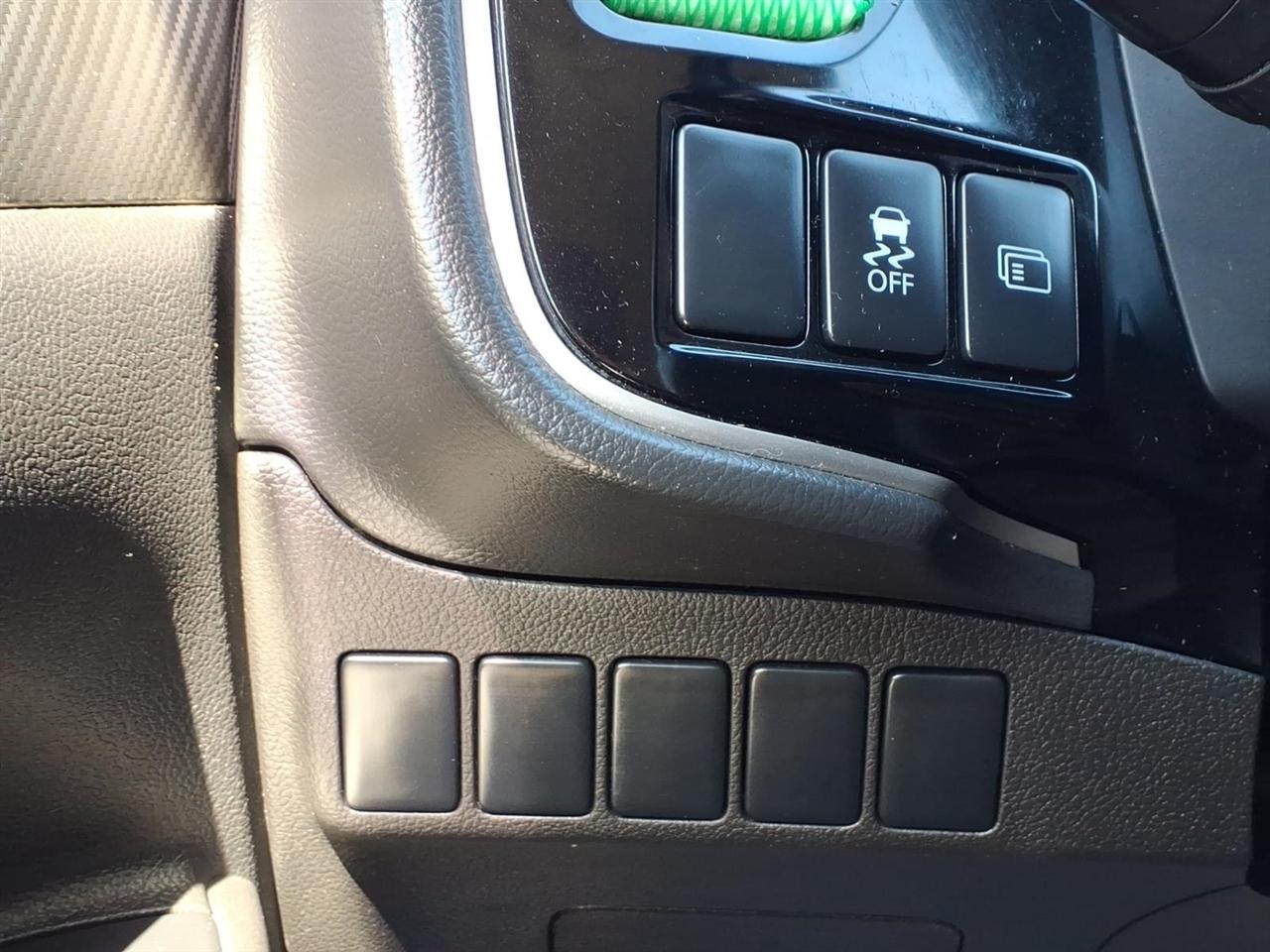 Mitsubishi Outlander  2016