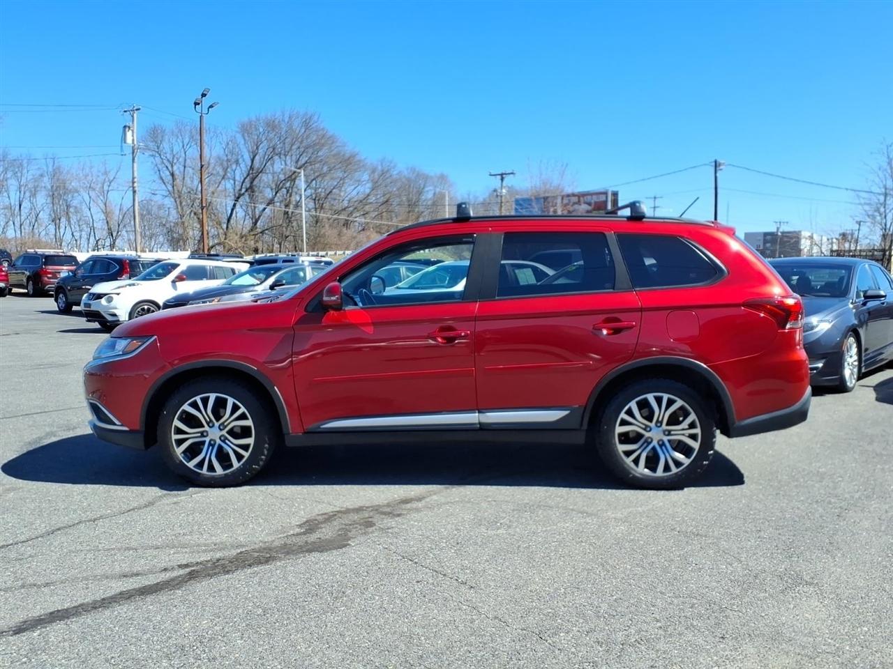 Mitsubishi Outlander  2016