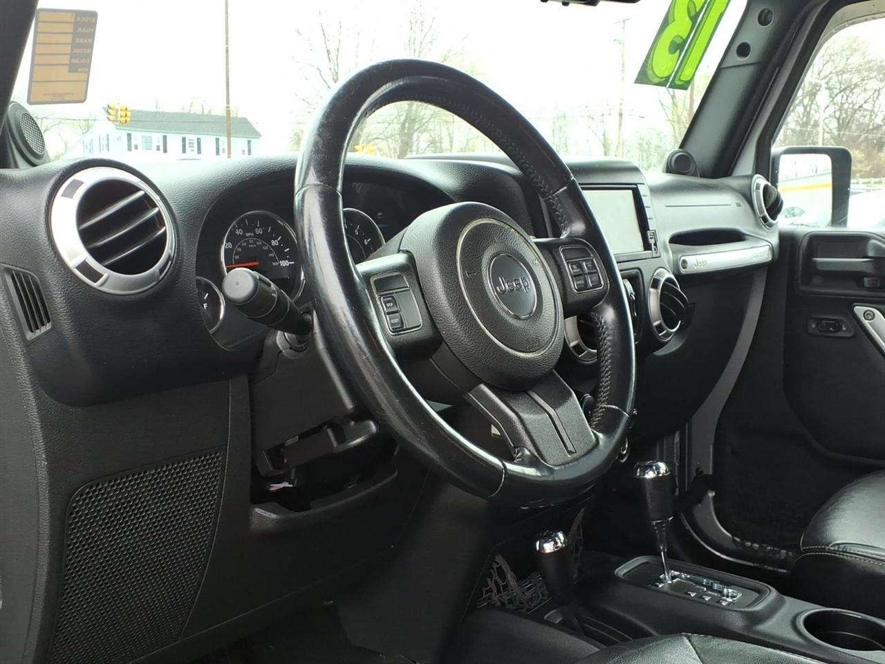 Jeep Wrangler 4WD 4dr Sahara 2013