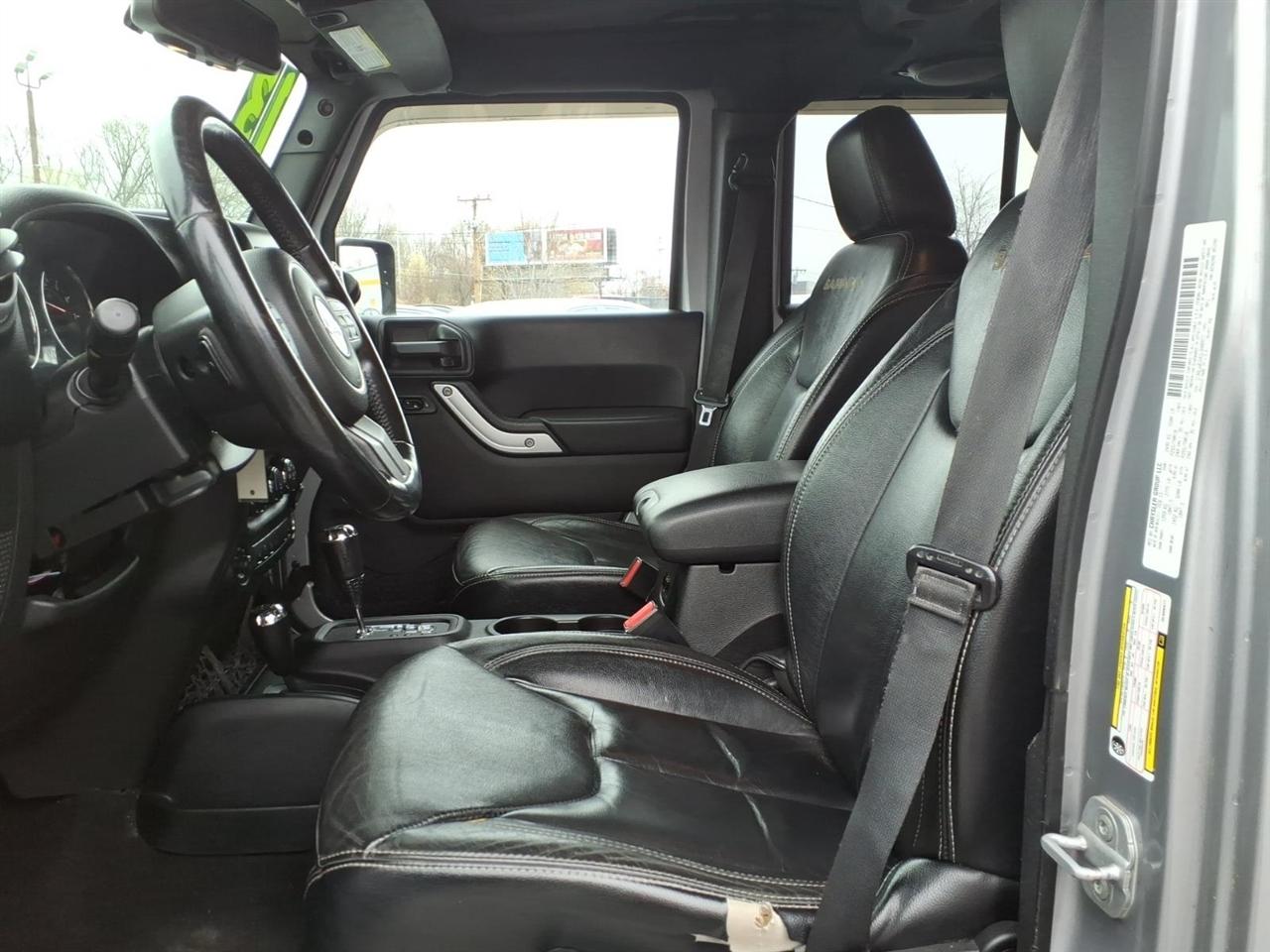 Jeep Wrangler 4WD 4dr Sahara 2013