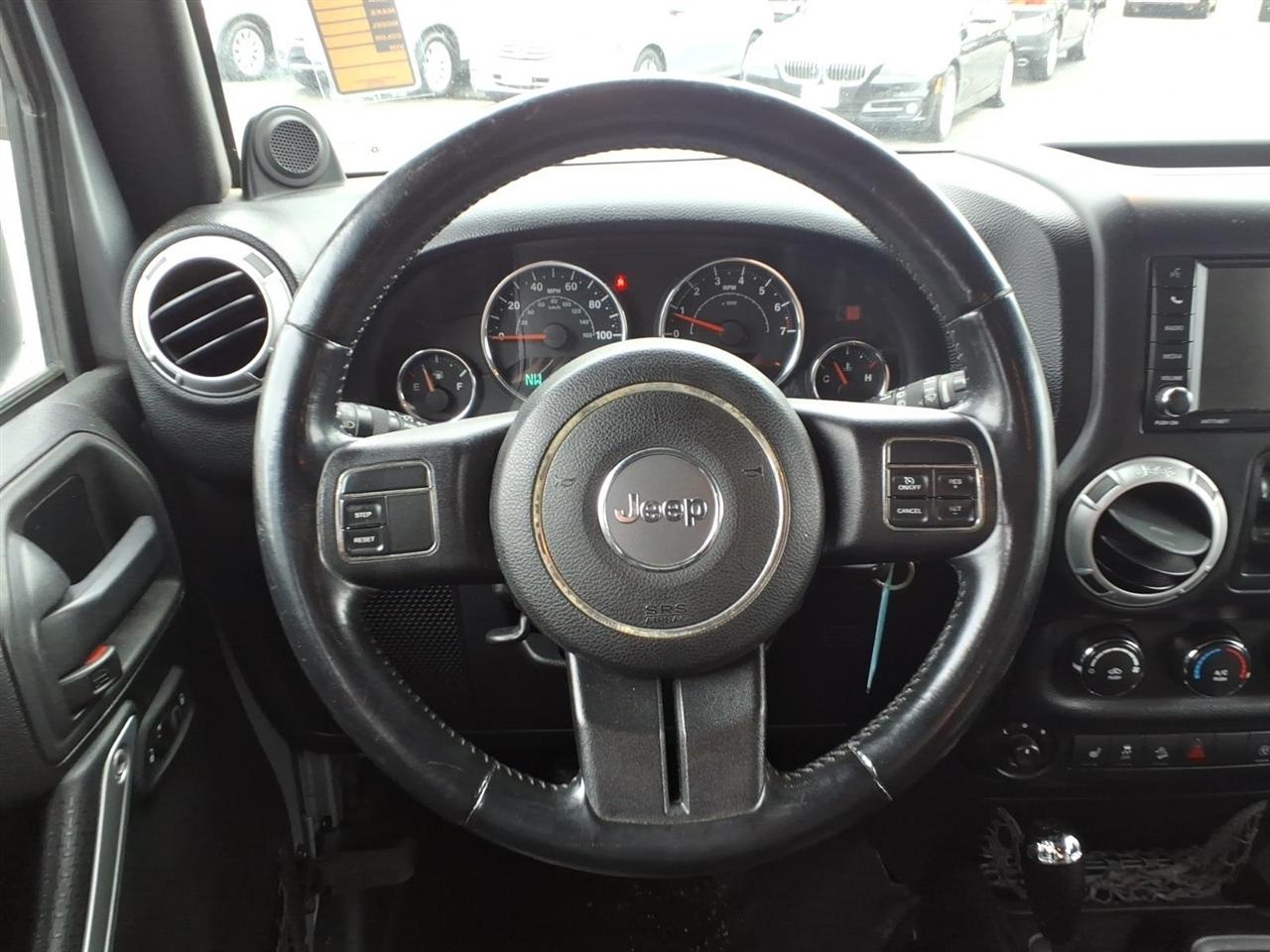 Jeep Wrangler 4WD 4dr Sahara 2013