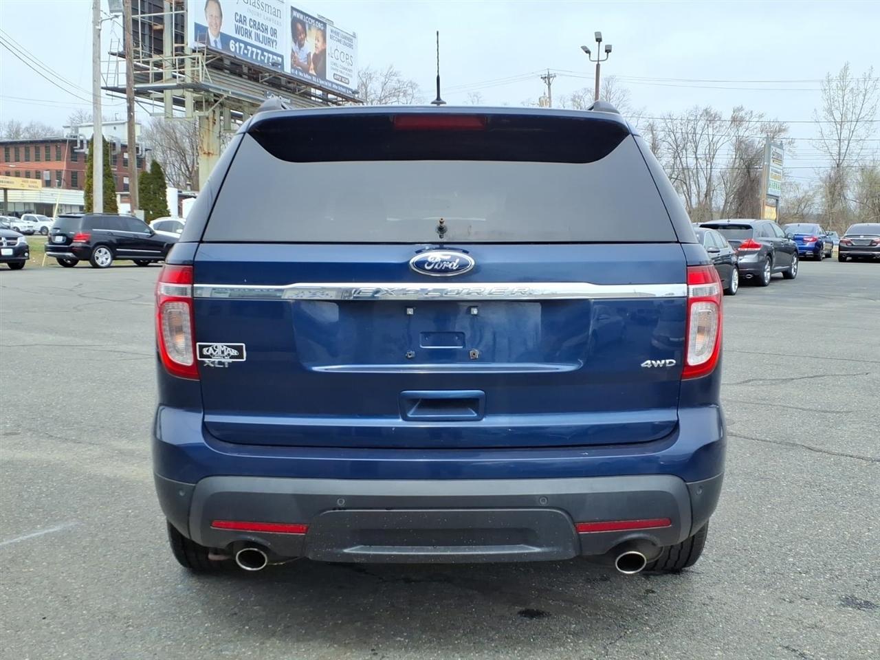 Ford Explorer  2012