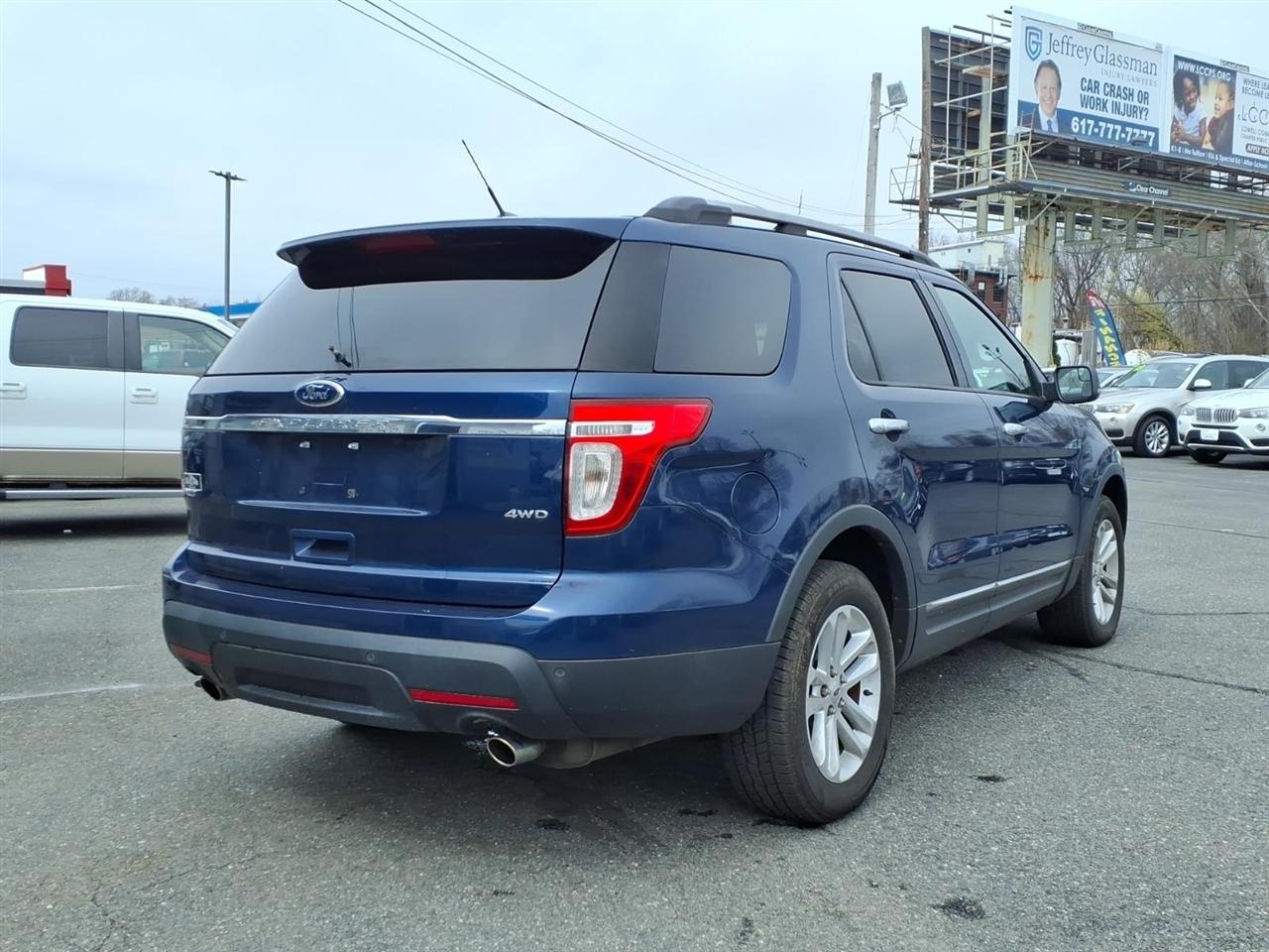 Ford Explorer  2012