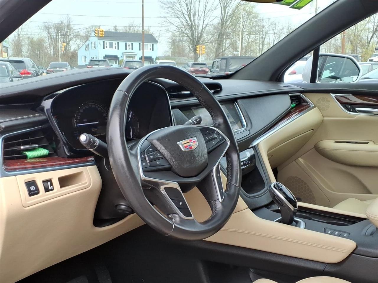 Cadillac XT5 AWD 4dr Luxury 2017