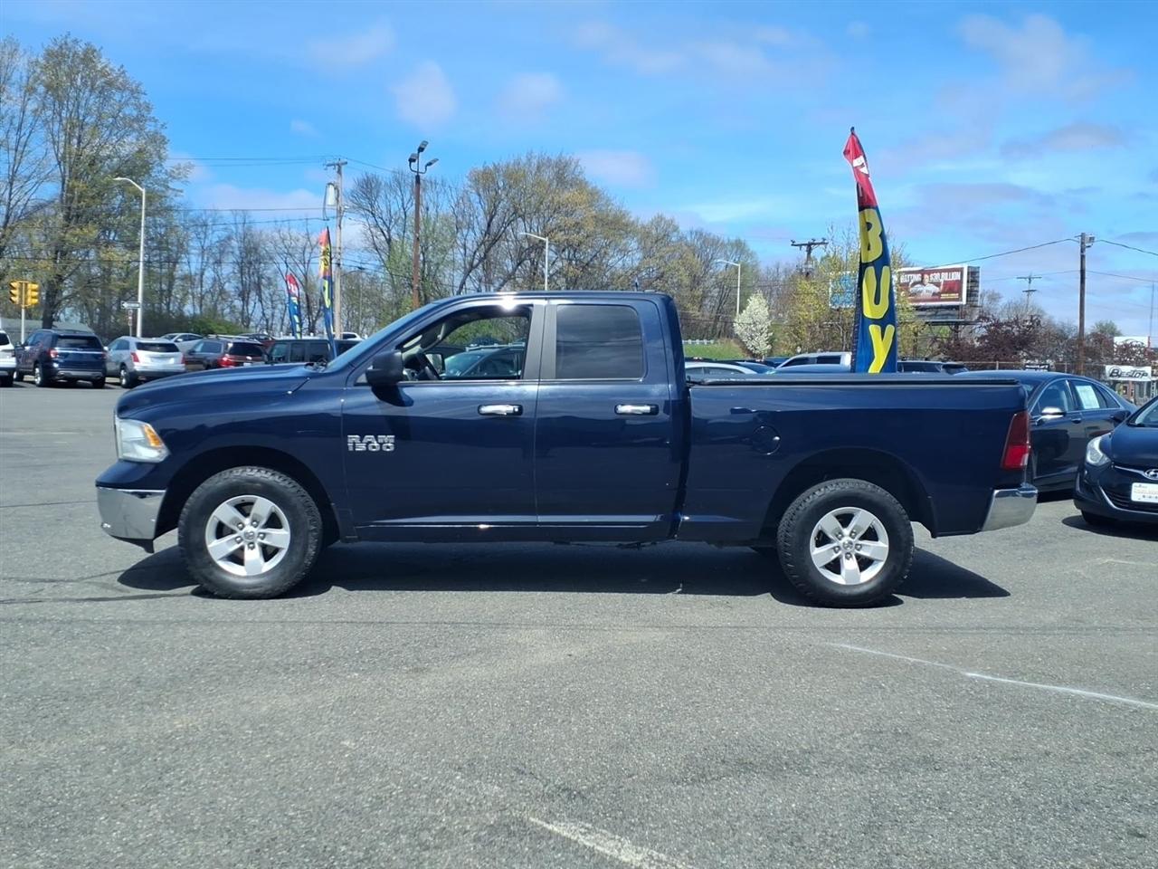 RAM 1500 SLT 4x4 Quad Cab 6'4" Box 2017