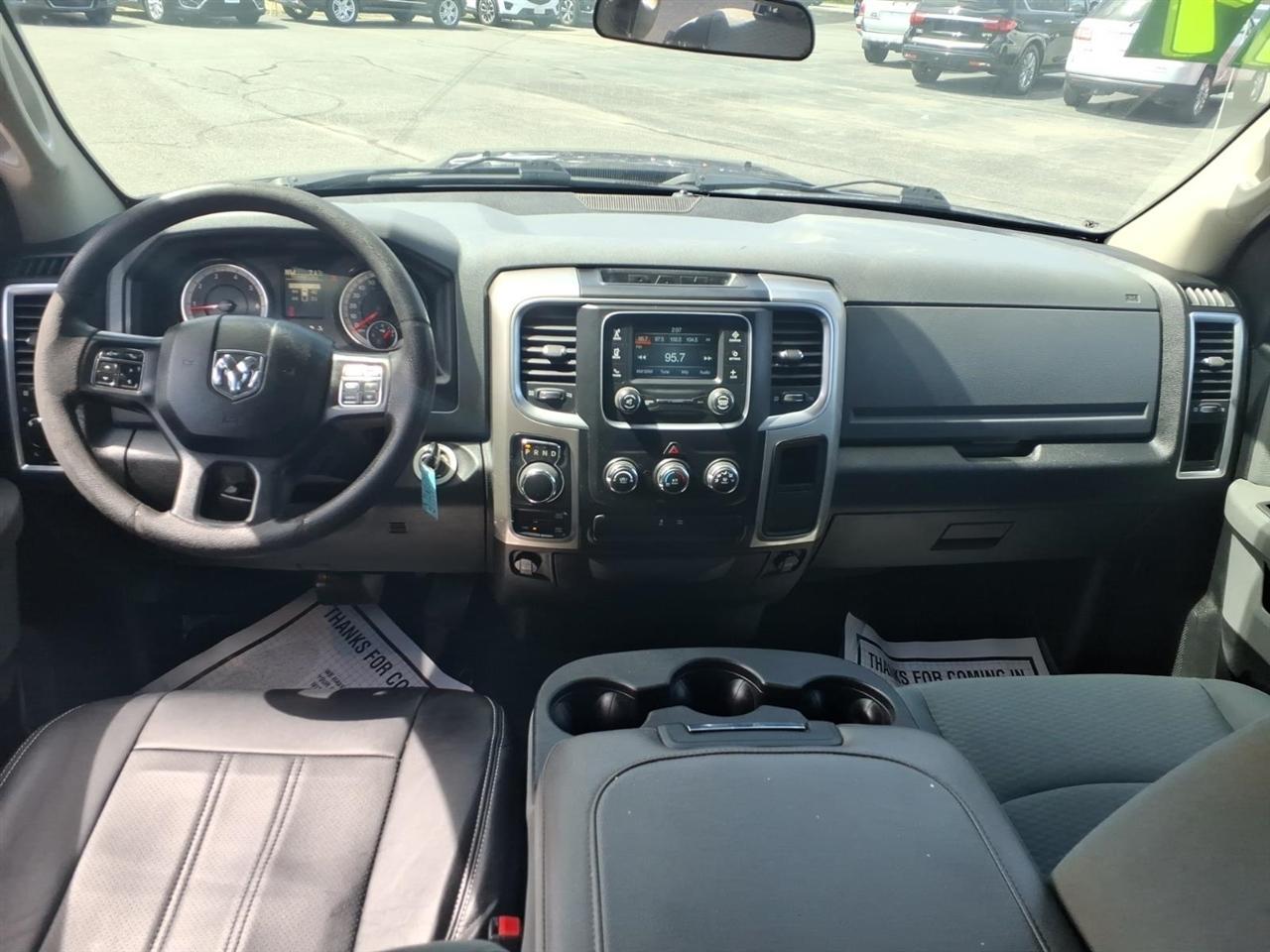 RAM 1500 SLT 4x4 Quad Cab 6'4" Box 2017