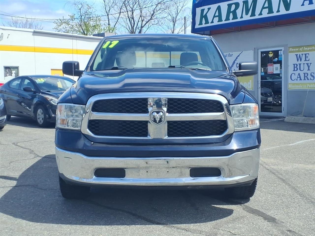 RAM 1500 SLT 4x4 Quad Cab 6'4" Box 2017