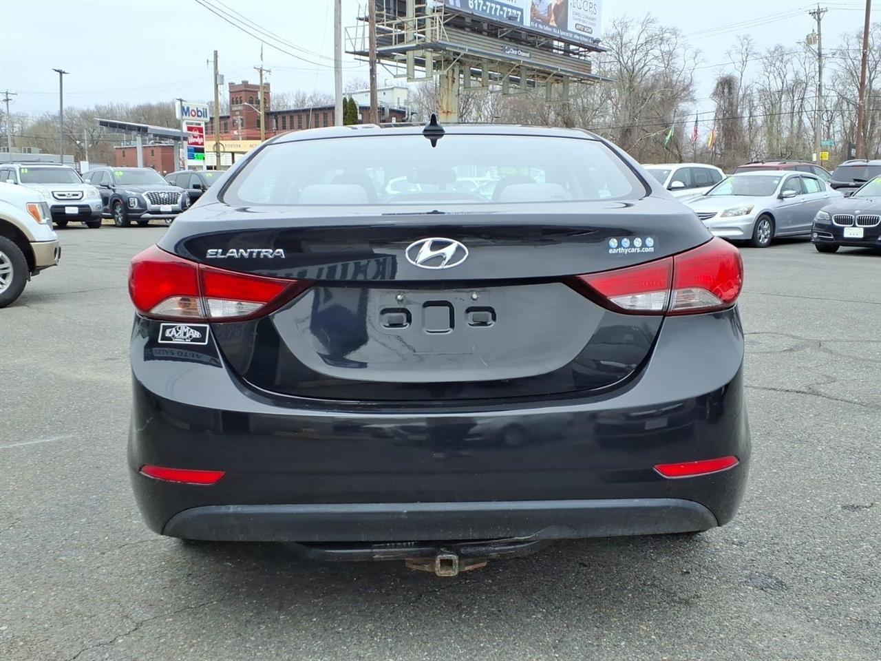 Hyundai Elantra  2016