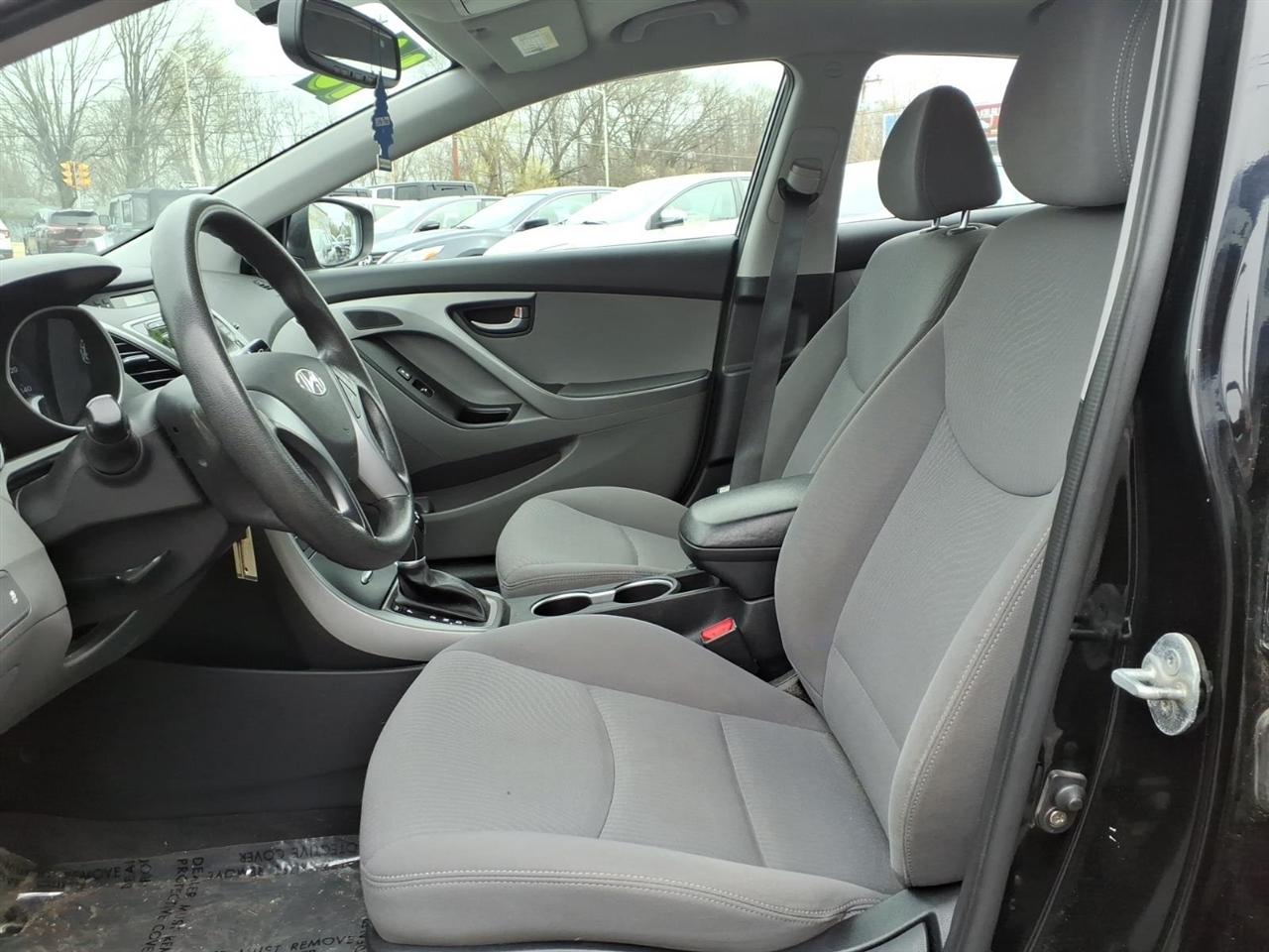 Hyundai Elantra  2016