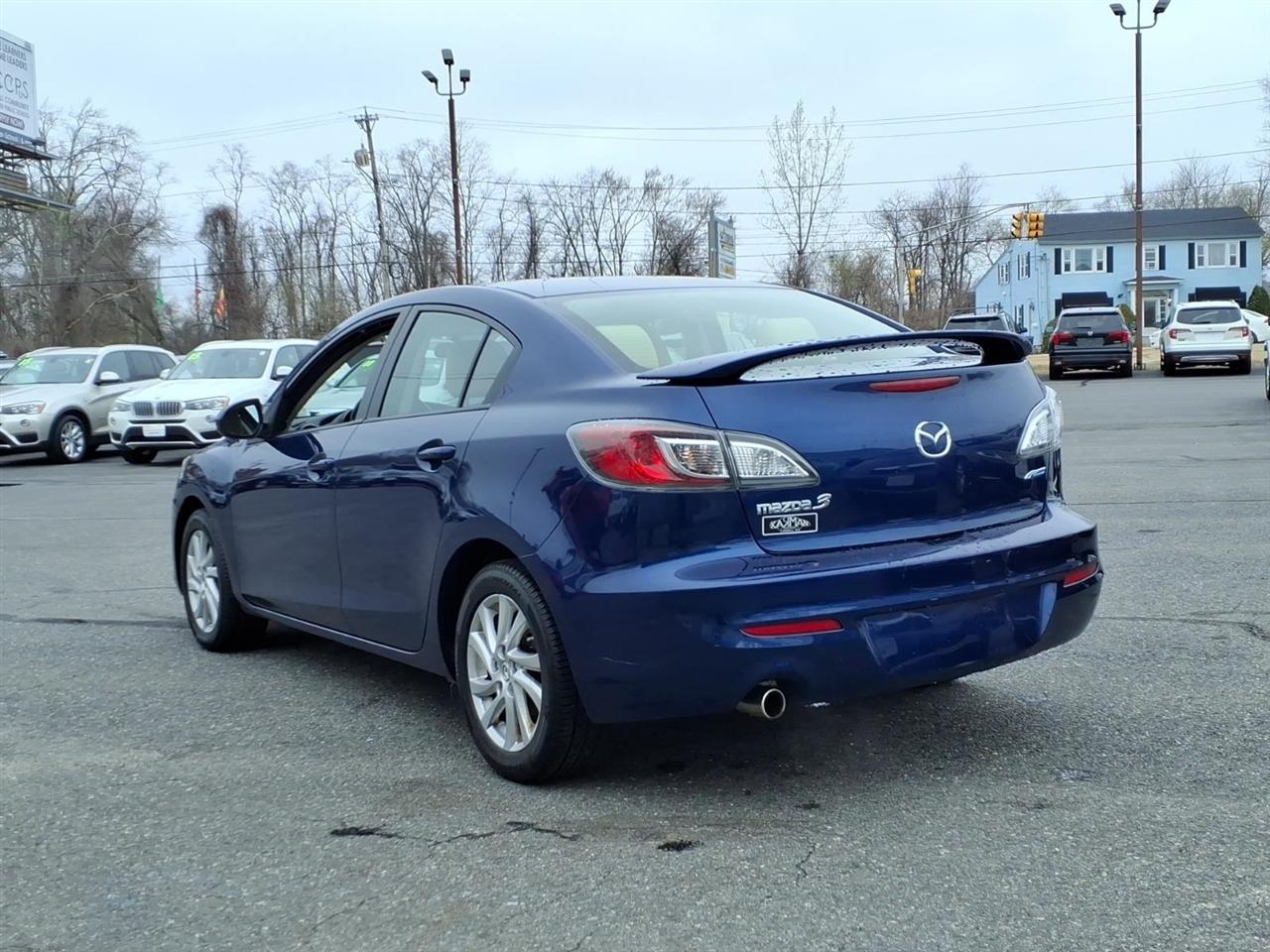 Mazda MAZDA3  2012