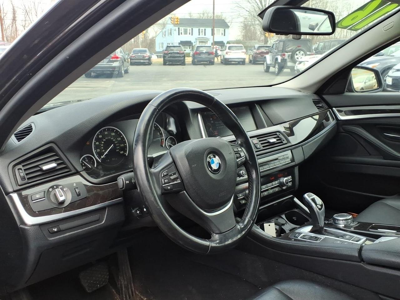 BMW 5-Series  2016