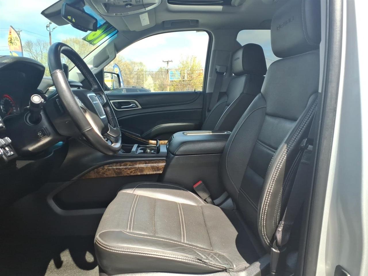 GMC Yukon Denali  2016