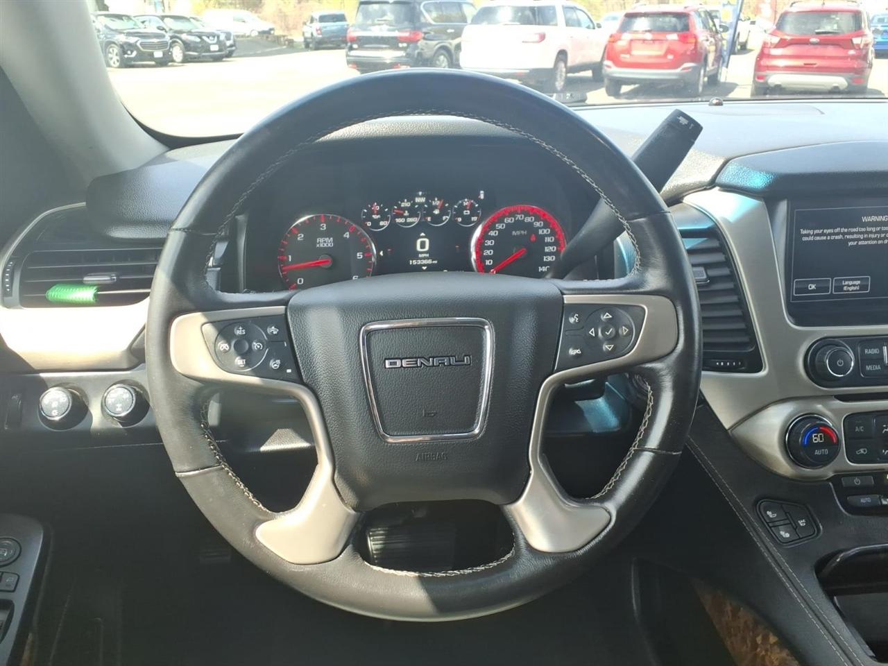 GMC Yukon Denali  2016