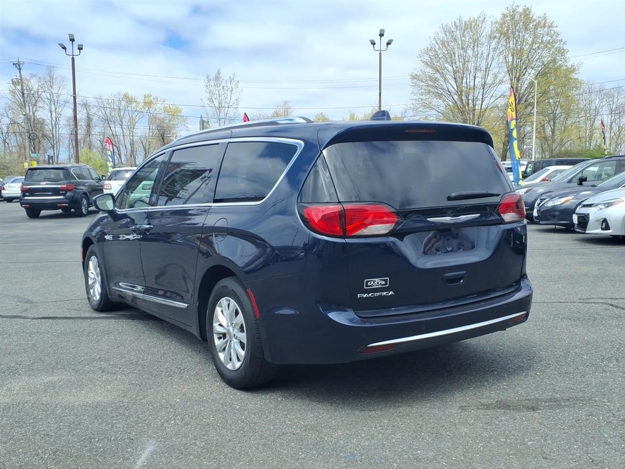 Chrysler Pacifica  2019