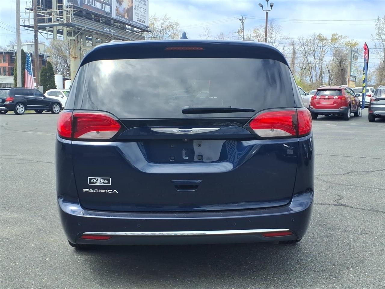 Chrysler Pacifica  2019