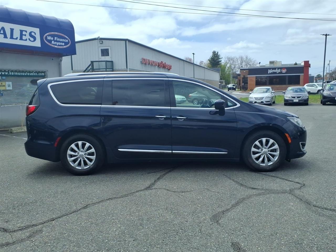 Chrysler Pacifica  2019